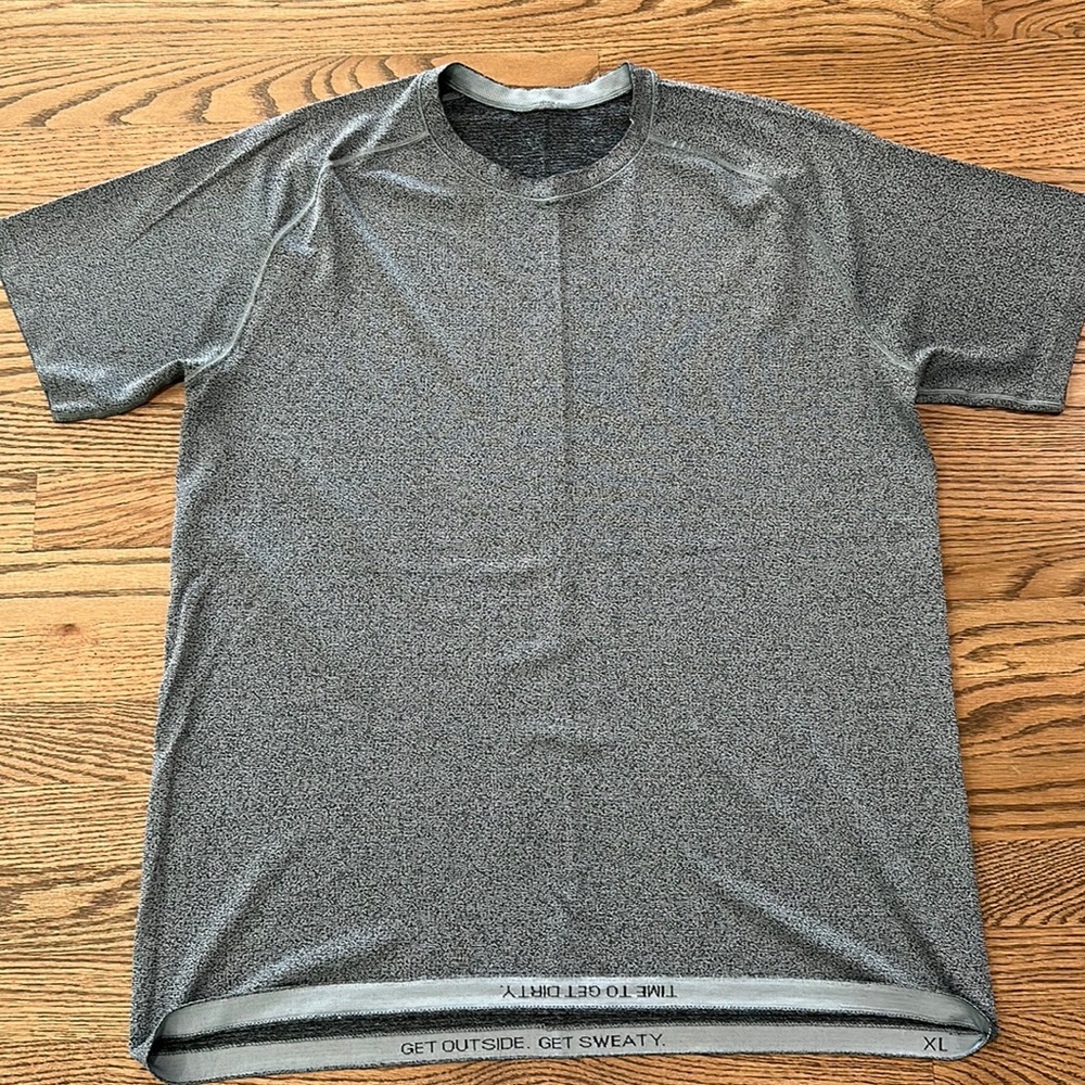 Lululemon Metal Vent Tech Short Sleeve Training Shirt Black White Static XL